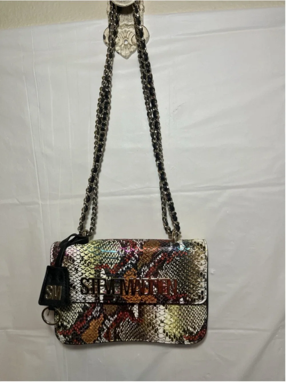 Steve Madden BVANTASTIC Rainbow Snake Print Crossbody chain strap new